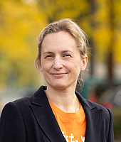 Charlotte Schmid -- Foto: Tarek Mantaoglu Charlotte Schmid -- Foto: Tarek Mantaoglu