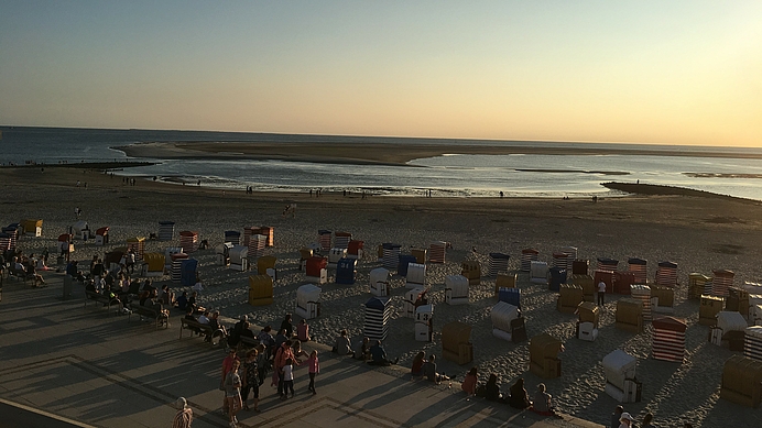 Sonnenuntergang am Strand der Insel Borkum