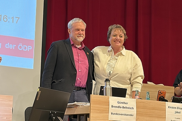 Günther Brendle-Behnisch & Kirsten Jäkel Günther Brendle-Behnisch & Kirsten Jäkel