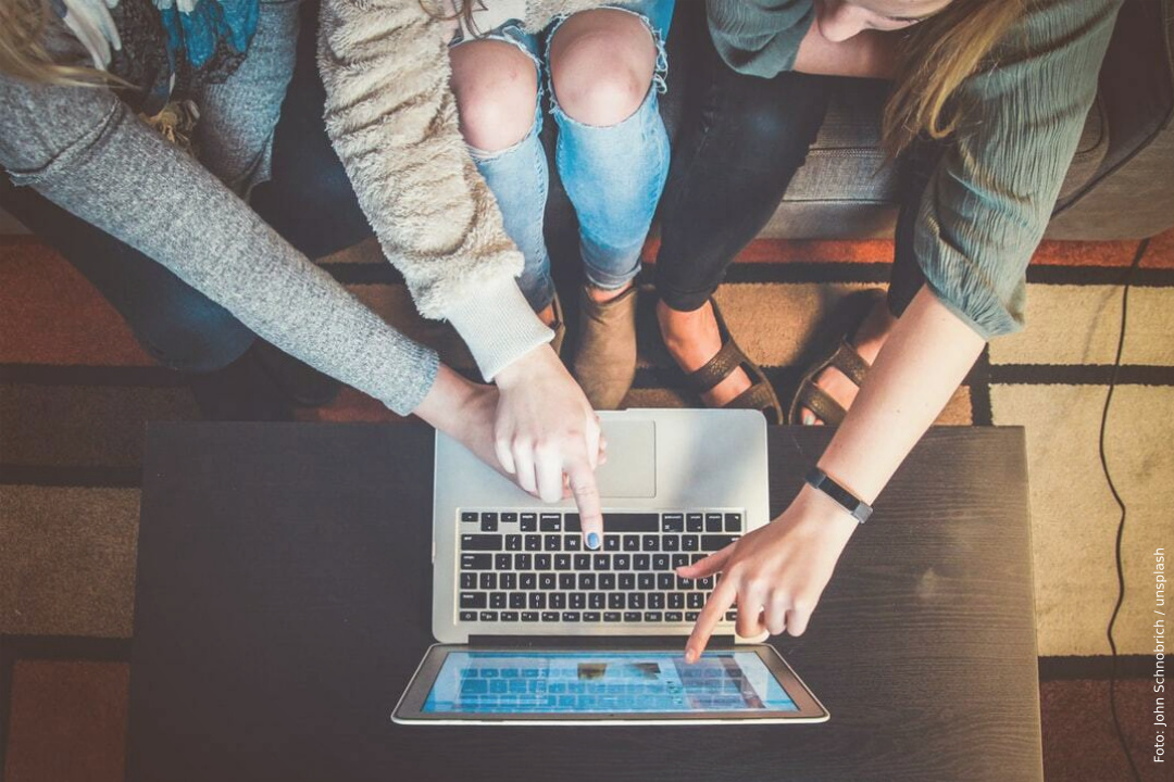 Symbolbild Mitreden – Foto: John Schnobrich / Unsplash Symbolbild Mitreden – Foto: John Schnobrich / Unsplash